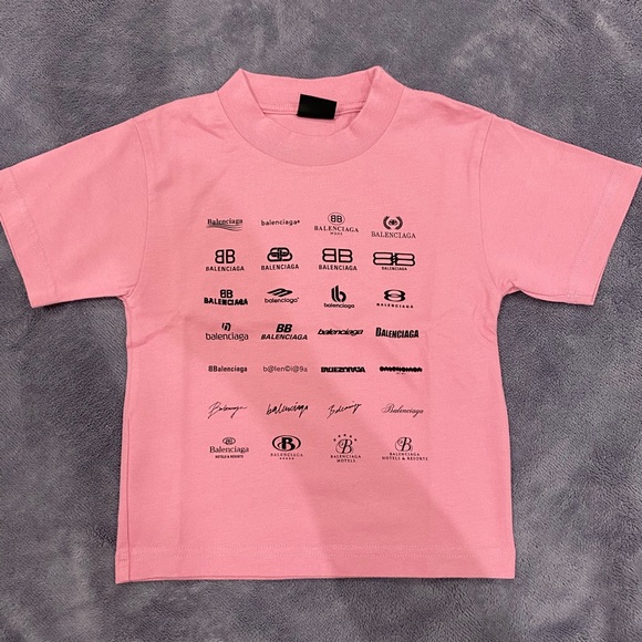 Brand New Balenciaga T-shirt 2T - Picture 6 of 7